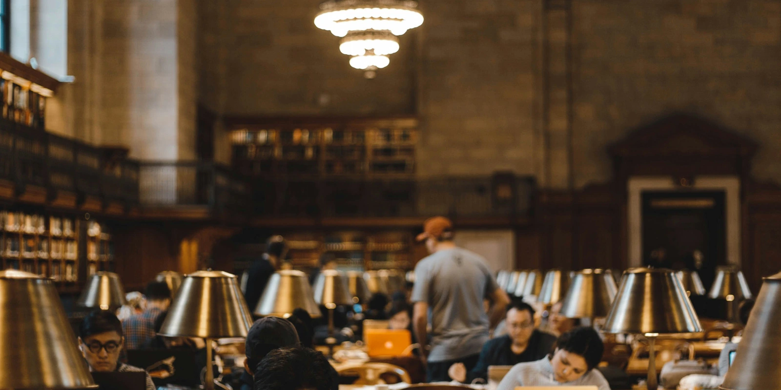 Relations Internationales : Enjeux et Carrières après un Parcours LEA